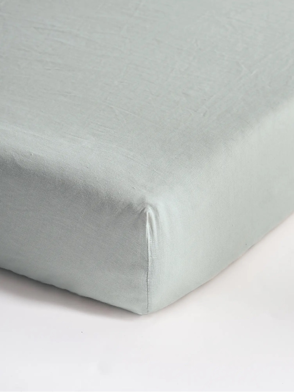 Quince European Linen Fitted Crib Sheet - Mist
